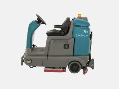 T12.  Lavadora grande a baterías de operador sentado